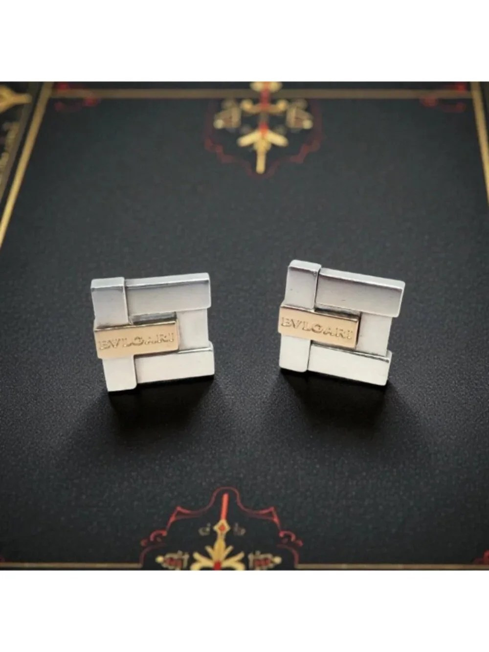 Authentic! Bulgari Bvlgari 18k Yellow Gold + Sterling Silver Square Cufflinks